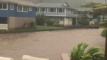 Mareas altas y oleaje del