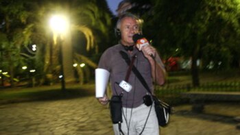 En acción "Despierto y por