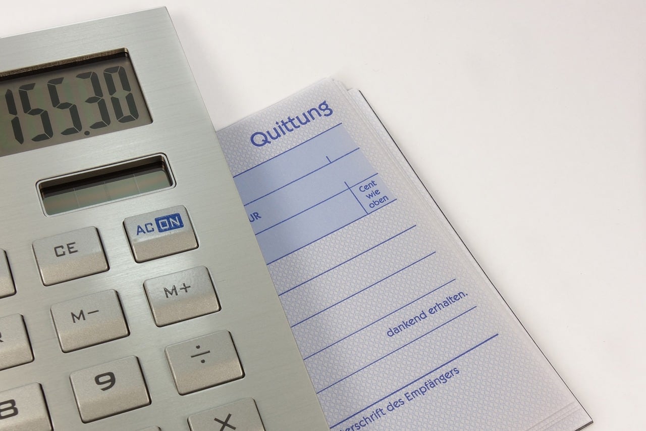 Tener un historial crediticio favorable permite a las personas adquirir bienes como una vivienda, invertir en educación o iniciar un negocio - crédito Pixabay