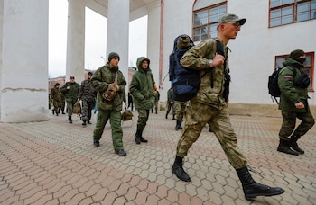 El programa de incorporación incluye alojamiento gratuito y apoyo financiero directo de las universidades (Reuters)
