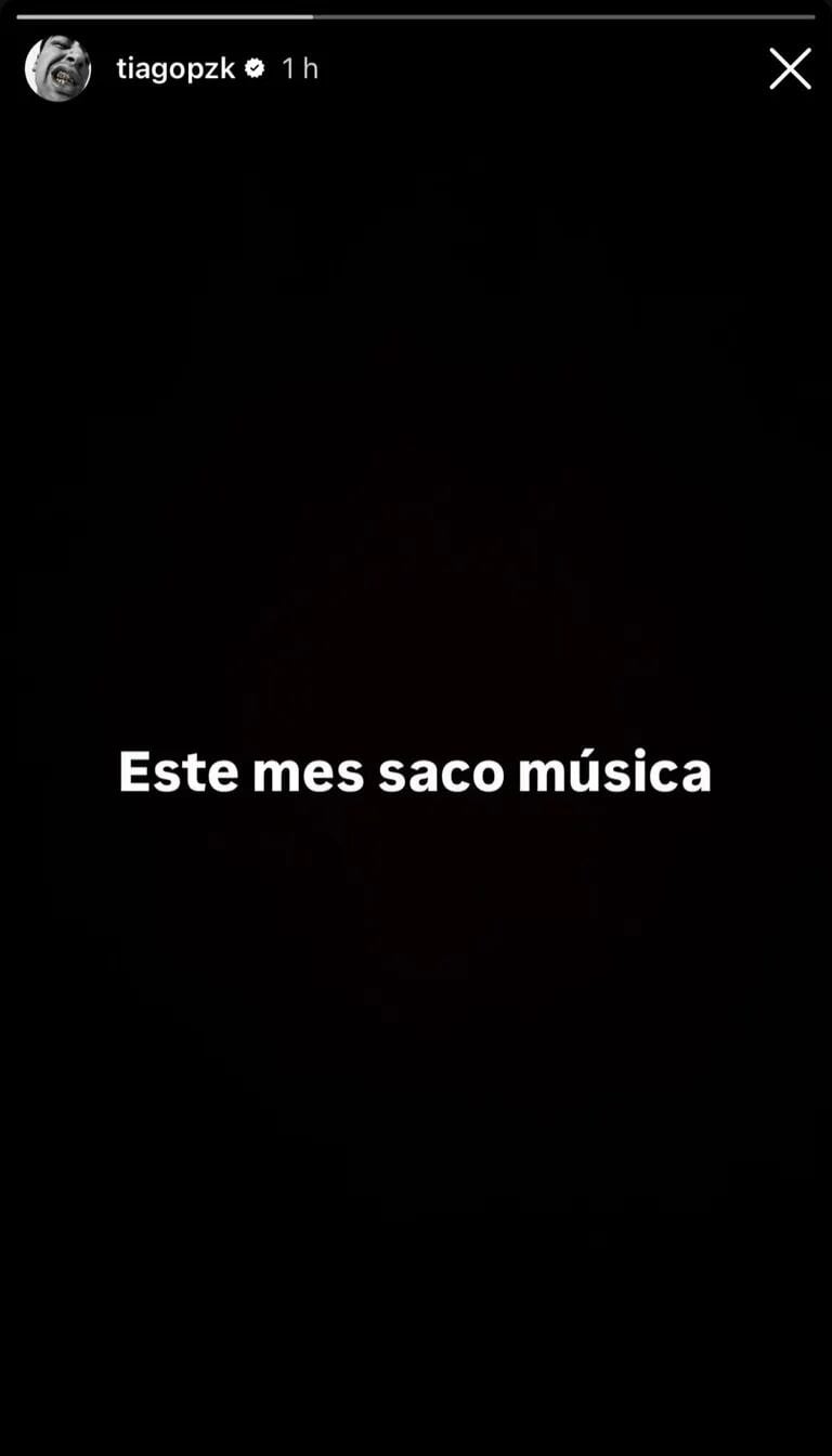 El cantante Tiago PZK anuncia un nuevo lanzamiento musical para este mes a través de una historia en su cuenta oficial de Instagram.