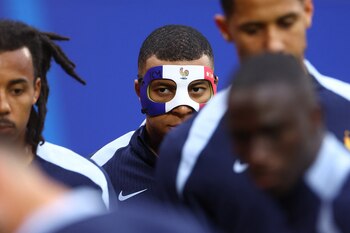 Mbappé en el entrenamiento con Francia (Lisi Niesner, REUTERS)