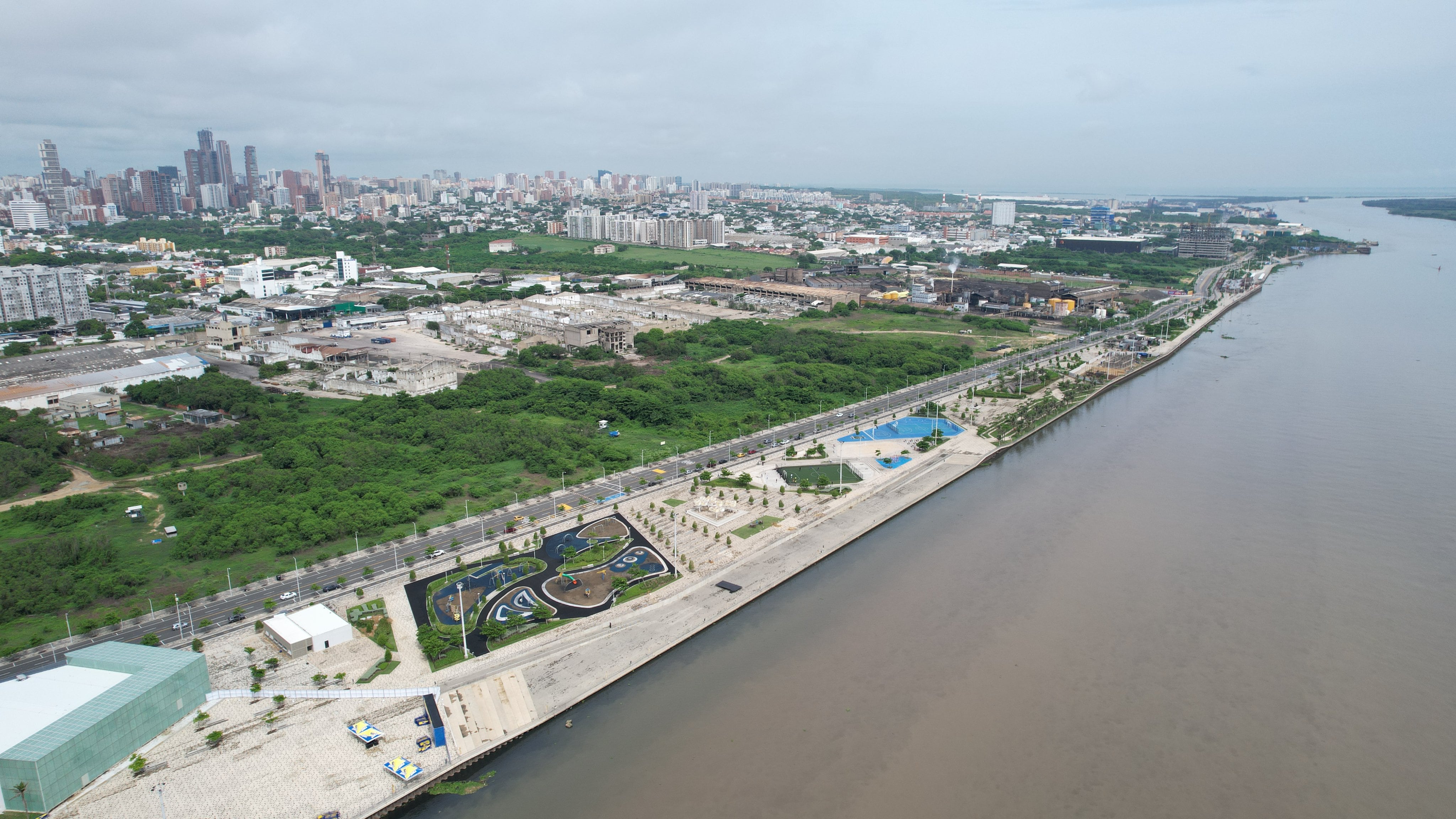 Antes de impulsar la IndyCar, Barranquilla intentó entrar al calendario de la Fórmula 1, pero la propuesta fue descartada pese a la visita de Stefano Domenicali - crédito Alcaldía de Barranquilla
