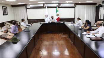 El gobernador de Colima, Peralta