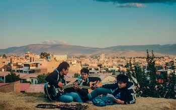 “A media calle”, de Eduardo