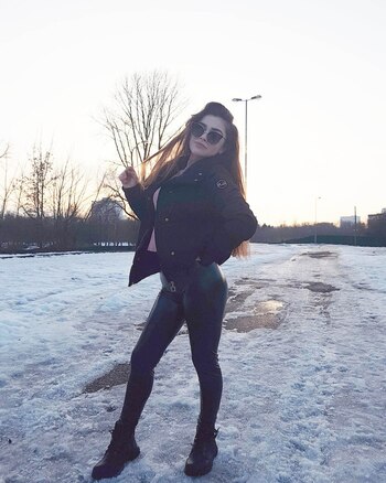 la joven de 21 años