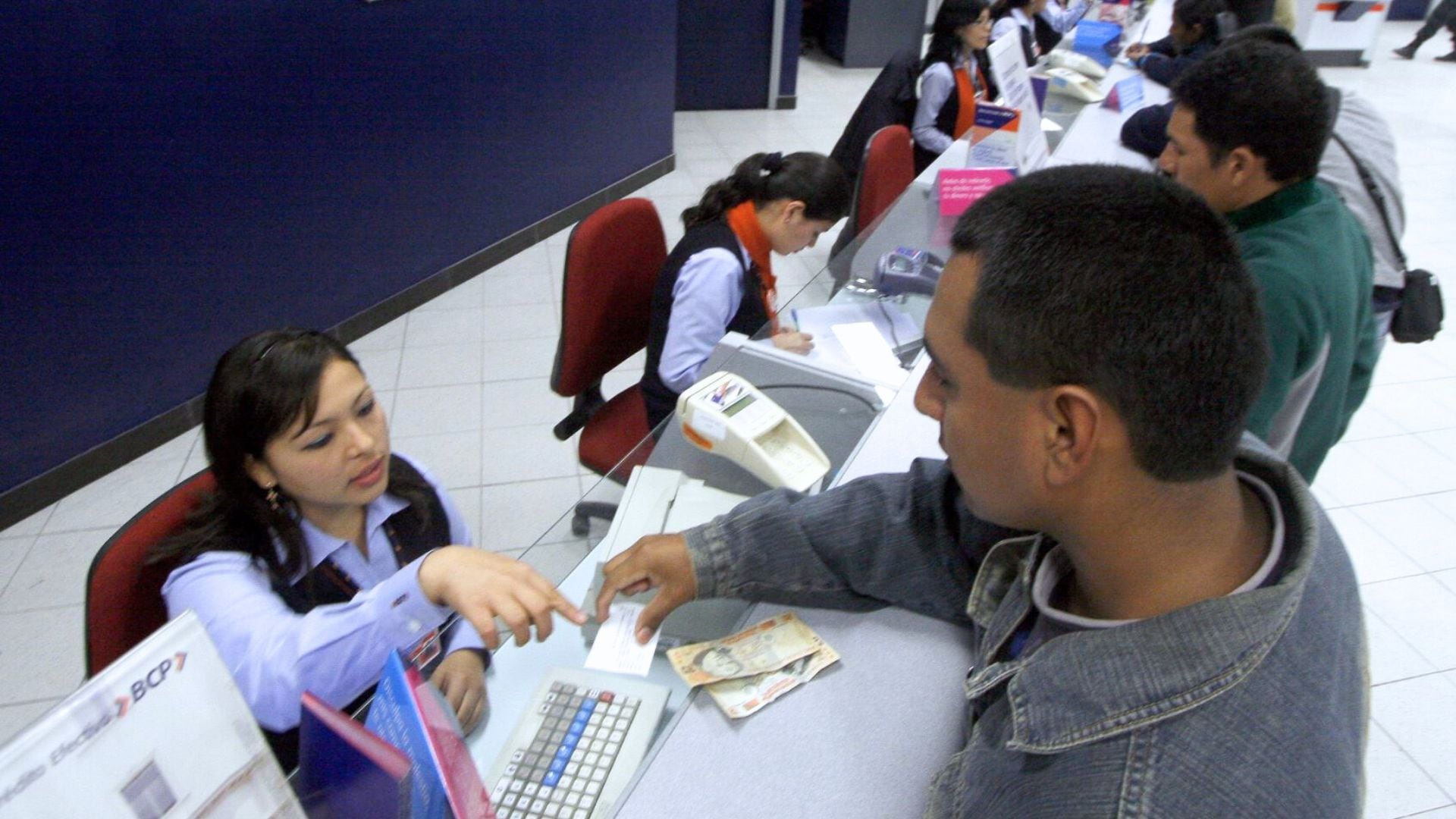 Ejecutivo busca eliminar ‘Ley antiusura’ para que bancos puedan volver subir tasas de interés
