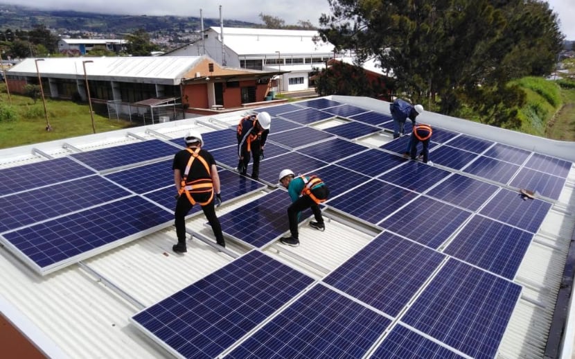 El sector también reclamó avances acelerados en infraestructura, puertos, aeropuertos, energía, educación técnica e innovación. Crédito: TEC