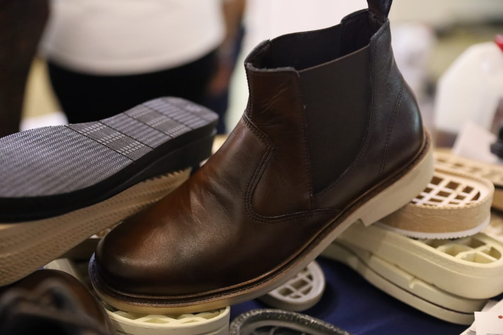 La feria de calzado reunió expositores de Brasil, Ecuador, México, Colombia, Perú, Italia y Centroamérica para abordar moda, mercado y diseño. (Cámara de Industria de Guatemala)