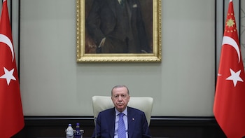 Erdogan defiende el acuerdo con Libia y asegura que no quiere "meter un gol a nadie" en el Mediterráneo