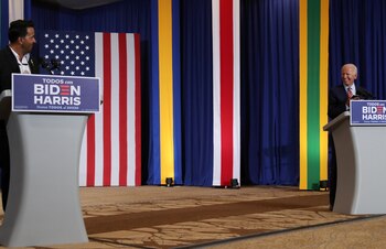 Joe Biden habla en el