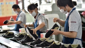 La importación del calzado está