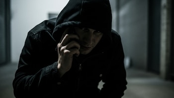 A un abogado le robaron el celular en Bogotá y con su cédula digital estafaron a decenas de personas: “Me escopolaminaron”