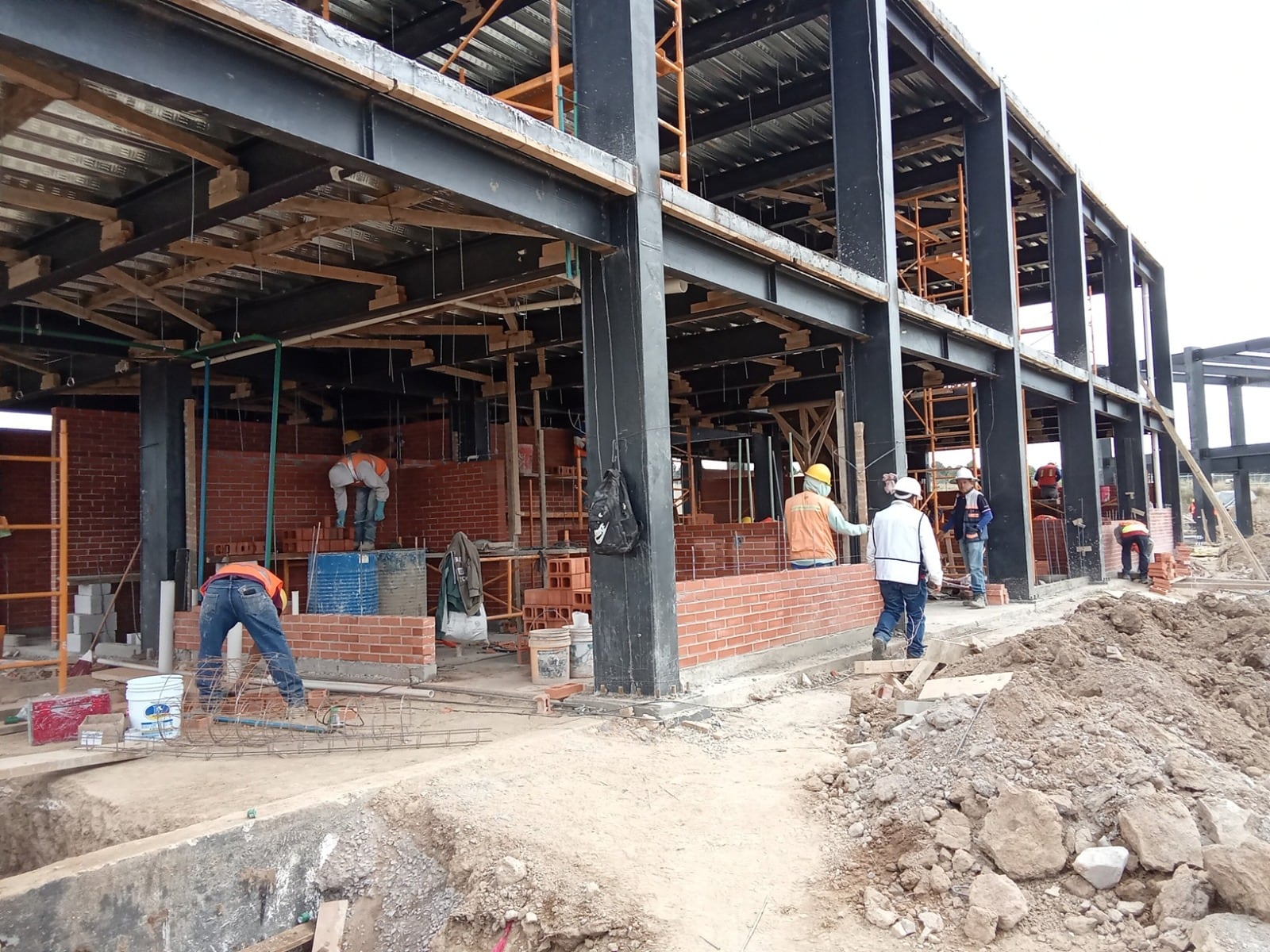 La construcción es uno de los sectores con potencial para recuperar actividad, impulsado por desarrollos inmobiliarios, obra pública a nivel provincial y concesiones vinculadas a privatizaciones, según los analistas consultados