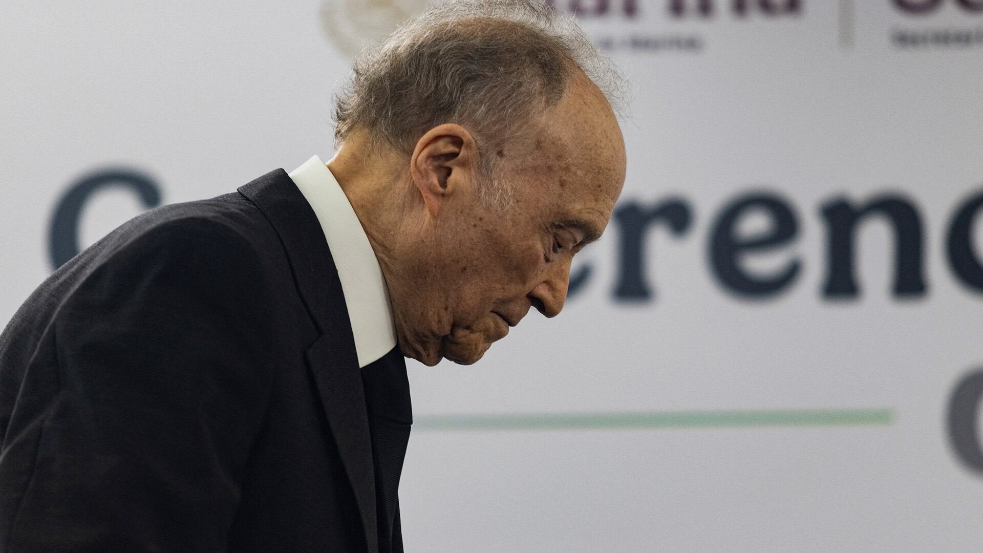 ¿Quién es Alejandro Gertz Manero, fiscal de la república que presentó su renuncia?