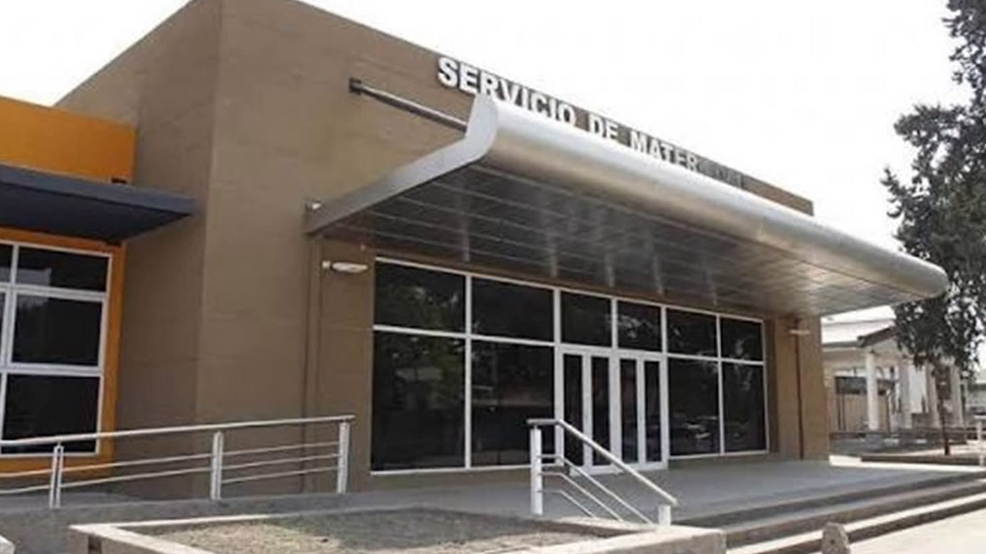 El frente del Servicio de Maternidad del Hospital de Concepción