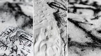 La imagen muestra tres paneles de primeros planos: arena blanca con huellas, arena con polvo negro abstracto y un dibujo detallado en blanco y negro