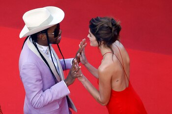 Las transparencias, los escotes pronunciados,