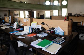 El perro puede sufrir estrés en el trabajo o al quedarse solo, o no puede realizar suficiente ejercicio (Reuters)