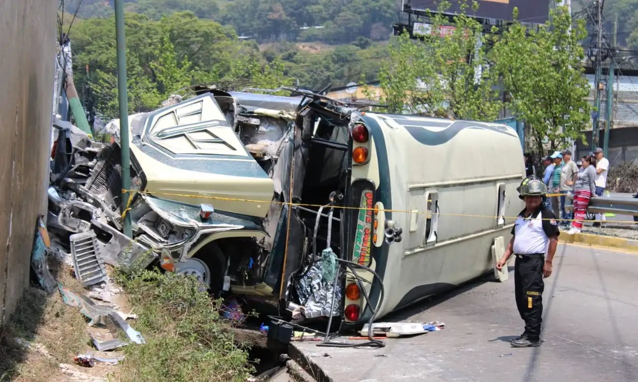 Entre marzo y julio de 2026, la DGT registró 629 hechos de tránsito vinculados con transporte pesado y colectivo, con 72 fallecidos y 301 lesionados. (Bomberos Voluntarios)