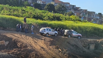 Tiroteo en un aeropuerto de Brasil: la Policía Federal se enfrentó con delincuentes que intentaron enviar 400 kilos de cocaína a Europa