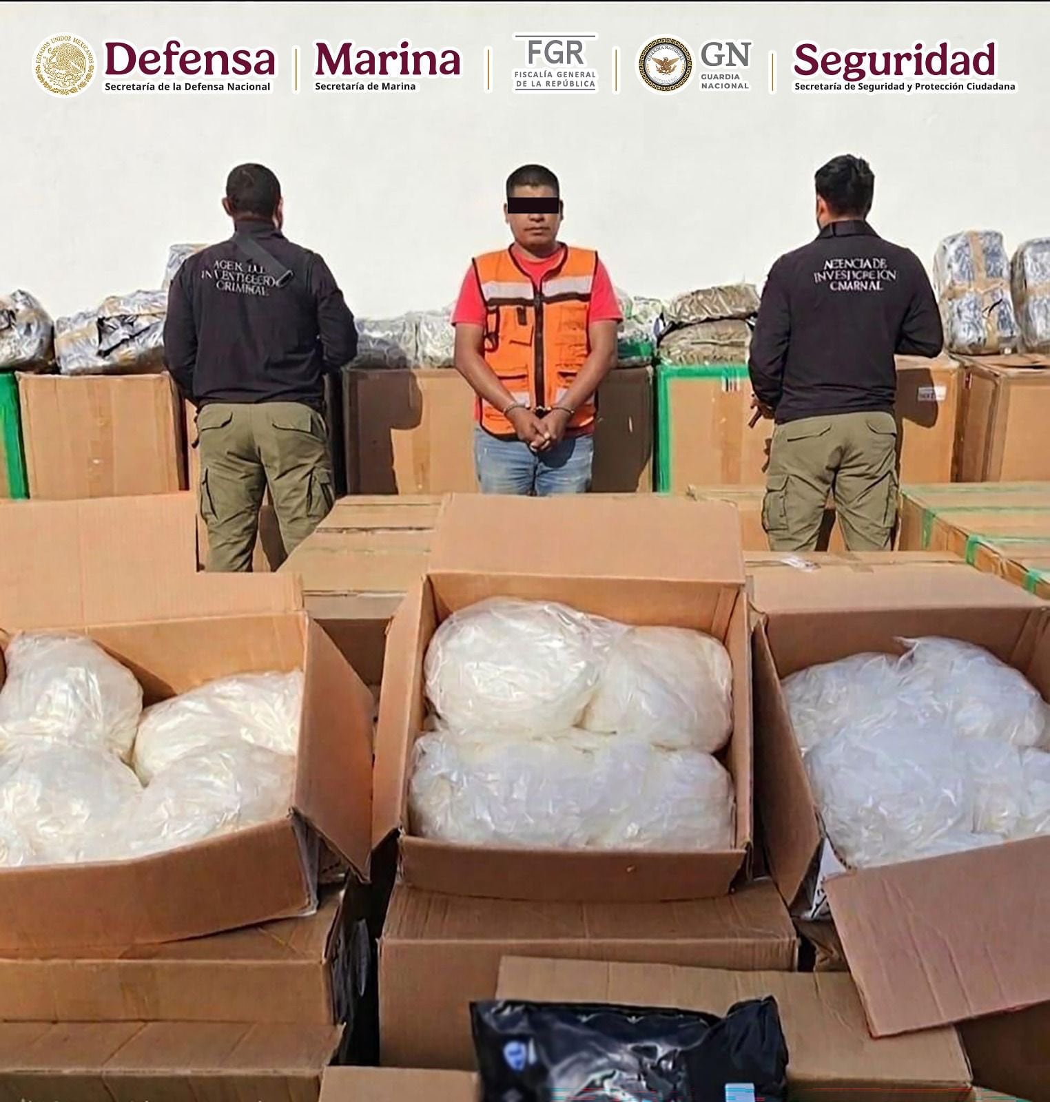 Capturan a un hombre que intentó pasar droga disfrazada de dulces de coco en Tabasco. Gabinete de seguridad.