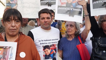 marcha en el obelisco para pedir justicia por el crimen de angel, el nene de Comodoro Rivadavia