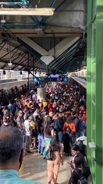 Por falla técnica hubo retraso