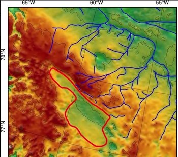 Utilizando instrumentos geofísicos, los científicos han trazado un mapa de una enorme cuenca lacustre antigua bajo el hielo en Groenlandia. El área aparece delimitada en rojo. Y en azul corrientes tributarias.
POLITICA INVESTIGACIÓN Y TECNOLOGÍA
PAXMAN ET AL., EPSL, 2020