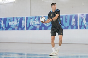 Matías Lucuix, entrenador de la