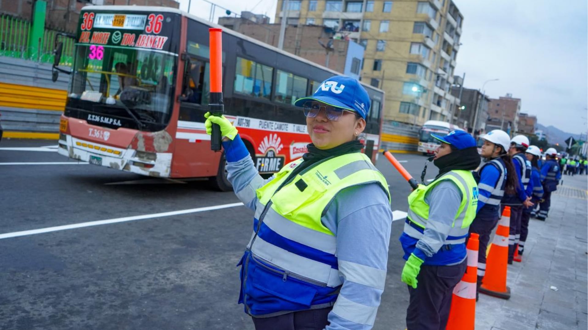 La reforma alcanza al servicio de taxi, los traslados turísticos y el transporte de trabajadores y estudiantes en Lima y Callao.