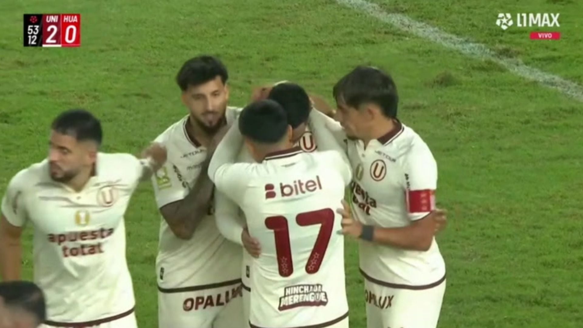 Gol de Anderson Santamaría con certero cabezazo para marcar el 2-0 en Universitario vs Sport Huancayo por Liga 1 2026