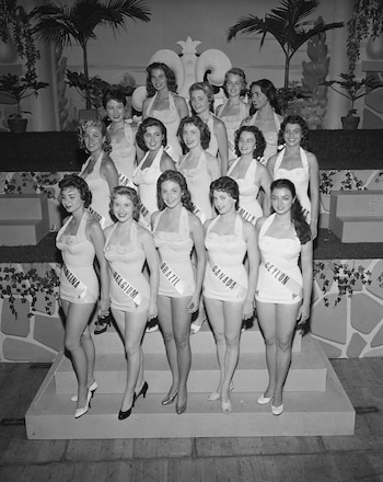 Isabel Sarli posó entre las