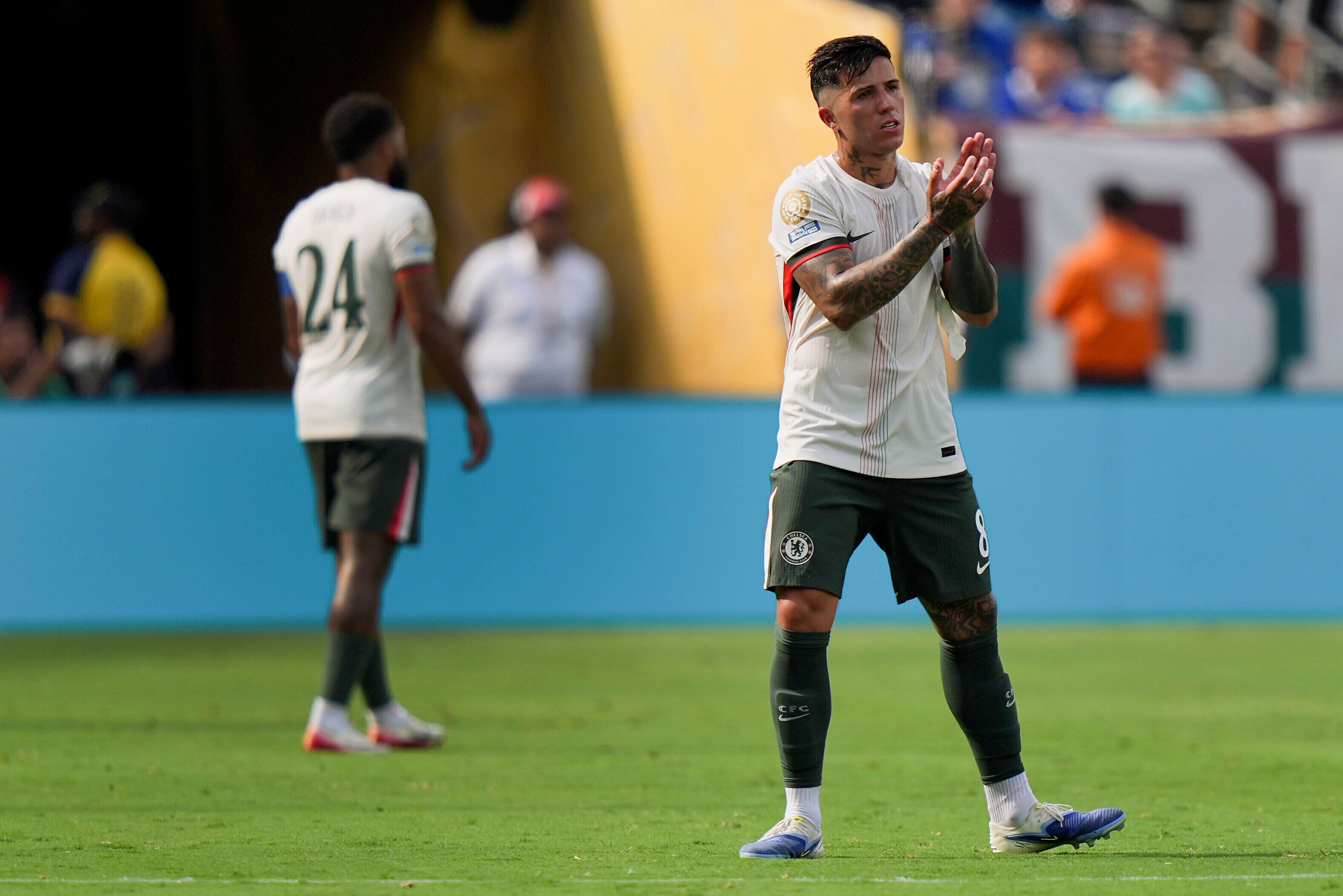 Enzo Fernández fue uno de los primeros en referirse a las altas temperaturas en el Mundial de Clubes (Crédito: AP/Frank Franklin II)