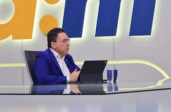 Ricardo Salazar informó que la Defensoría del Consumidor instaló quioscos, realizó verificaciones y dio talleres a proveedores para prevenir abusos en ferias y comercios./ (Entrevista AM)