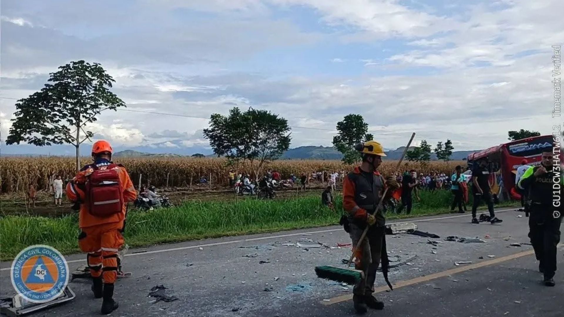 Organismos de socorro de Armero Guayabal, Lérida y Mariquita participaron en las tareas de rescate y atención prehospitalaria. - crédito Defensa Civil