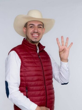 Gerardo Cortés pidió licencia 20