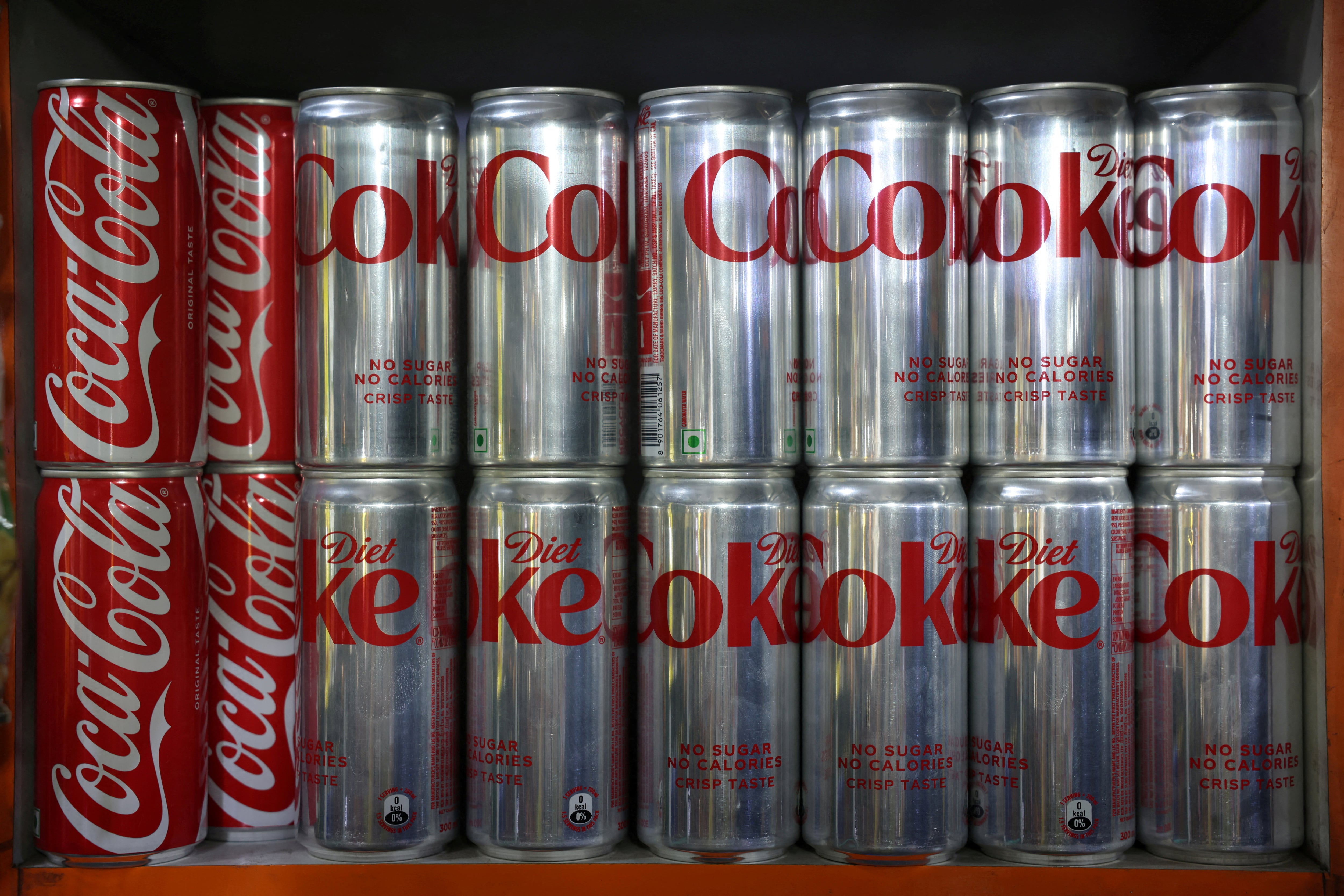 Coca-Cola es una de las bedidas gaseosas más vendidas en Colombia - crédito Bhawika Chhabra/REUTERS