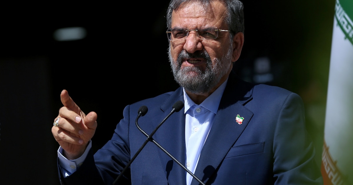 Tensión en Ormuz: Asesor de líder iraní amenaza con hundir buques de EE.UU.