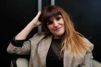 La cantautora española María de