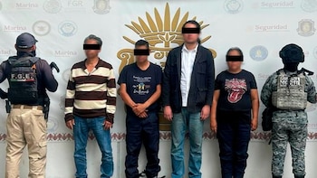 Caen cuatro servidores públicos de Taxco señalados de pertenecer a La Familia Michoacana: son acusados de desaparición forzada. @FGEGuerrero