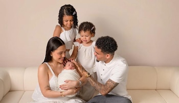 Las imágenes de la pareja junto a sus hijos se convirtieron en la confirmación de que están más felices que nunca - crédito Gera Ponce / Instagram