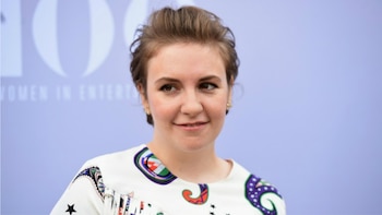 La hospitalización y la histerectomía obligaron a Dunham a redefinir su identidad y establecer nuevos límites físicos