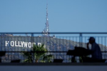 El anuncio surge dos semanas después de un desalentador reporte de la productora FilmLA sobre la producción en Hollywood. REUTERS/MIKE BLAKE/File Photo