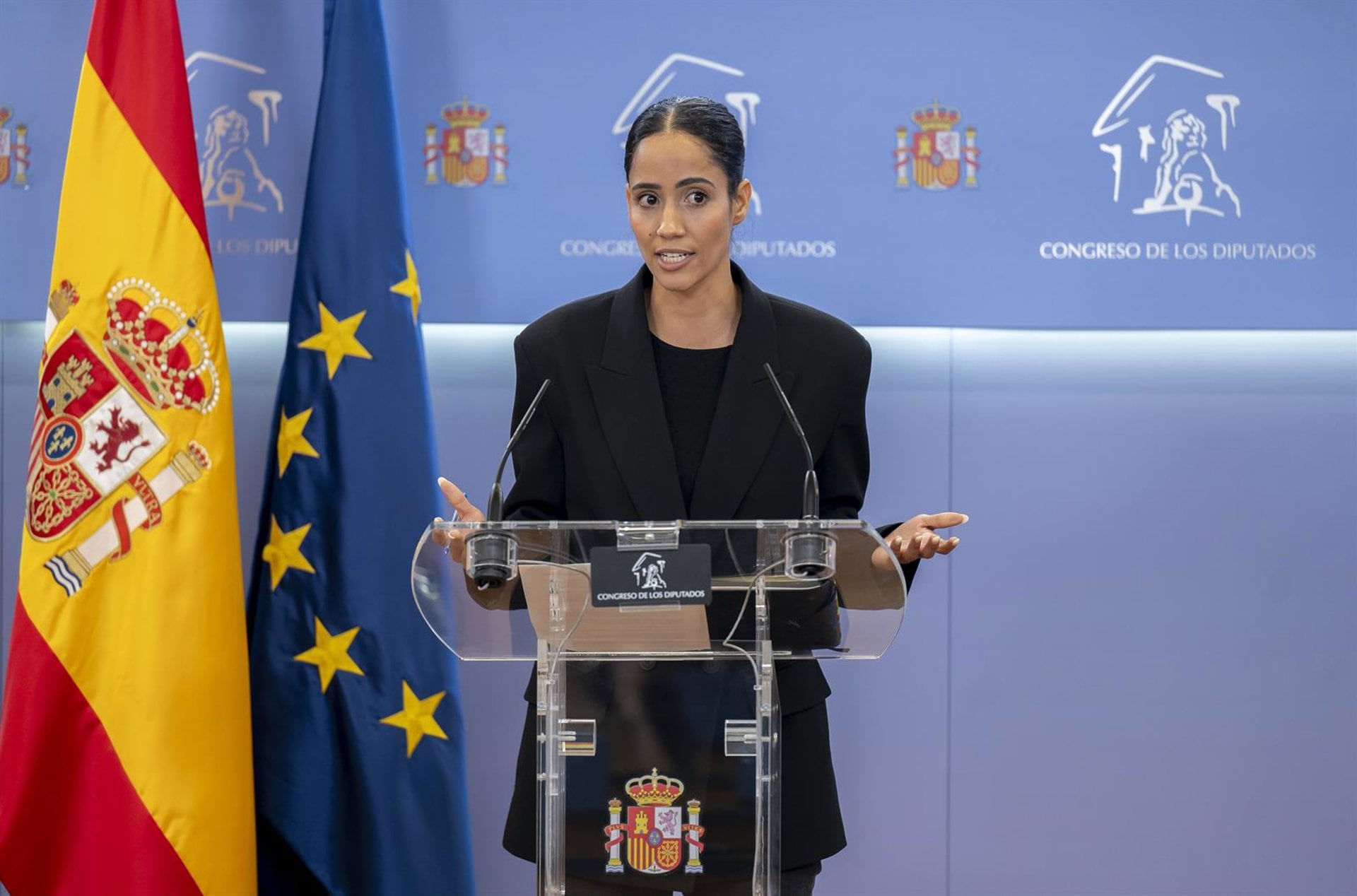 La diputada de Sumar Tesh Sidi durante una rueda de prensa en el Congreso (Europa Press)