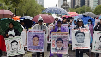 Caso Ayotzinapa: detienen al director
