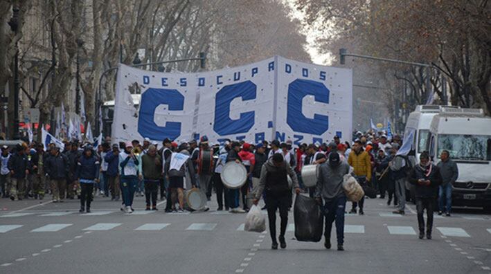 “La entrega del país a Estados Unidos por parte de los sectores oligárquicos que trabajan para dejar en la ruina al pueblo”, dijo Juan Carlos Alderete, líder de la CCC (Foto: Facebook UTEP)