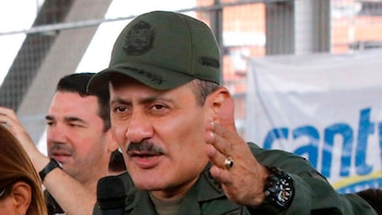 El Mayor General retirado (Ej)