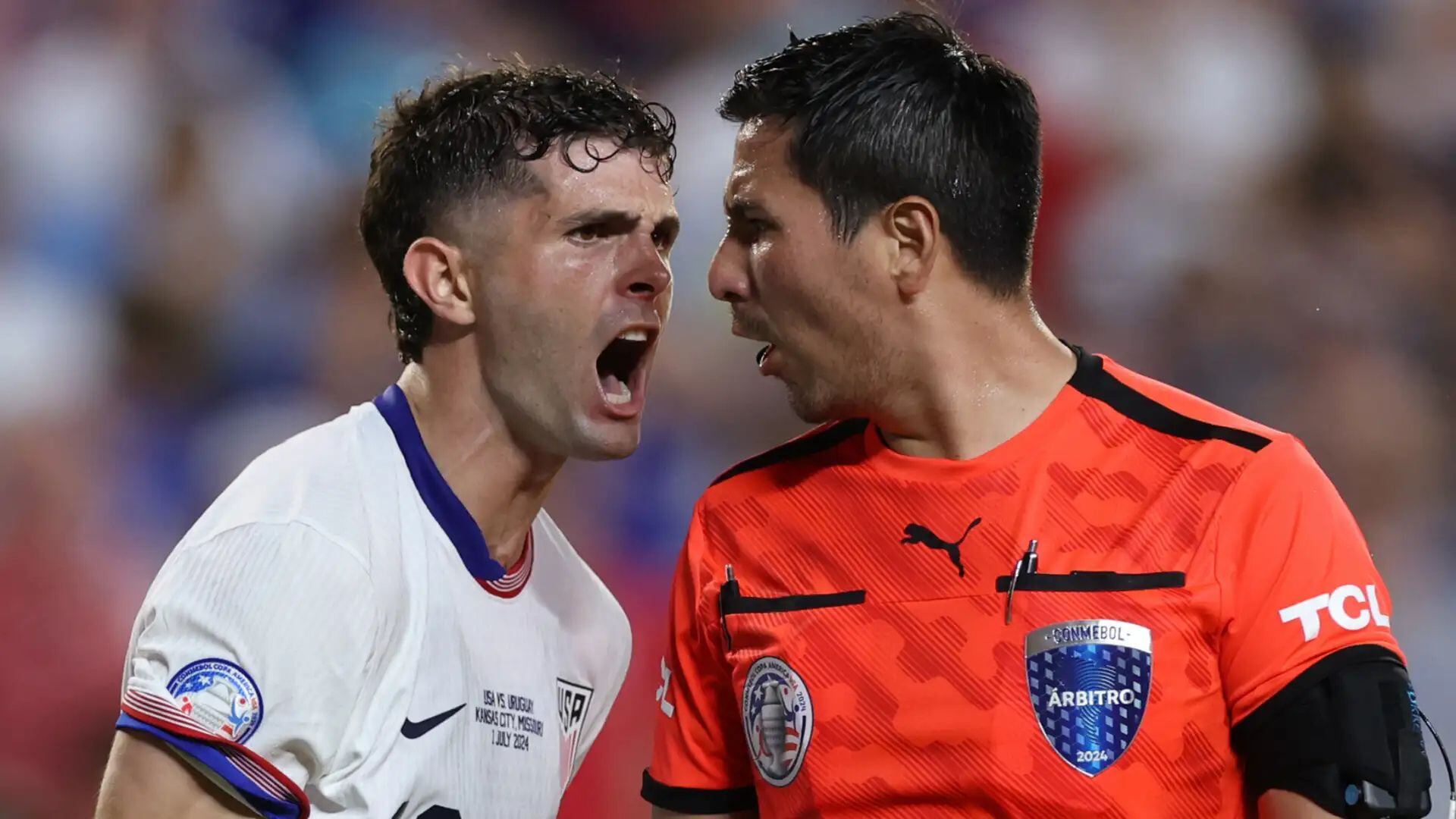 De la vez que Kevin Ortega se enfrascó en una discusión con Christian Pulisic, en la Copa América 2024. - Crédito: AFP