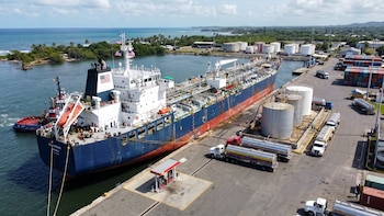 Llegarán más de siete millones de galones de combustible de Estados Unidos ante crisis de suministro en el sur de Colombia